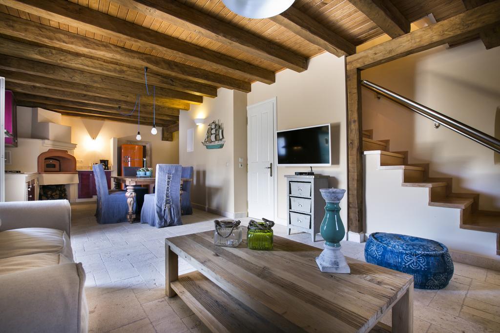 Iconic Villas - Villa Vada Agia Efimia Habitación foto