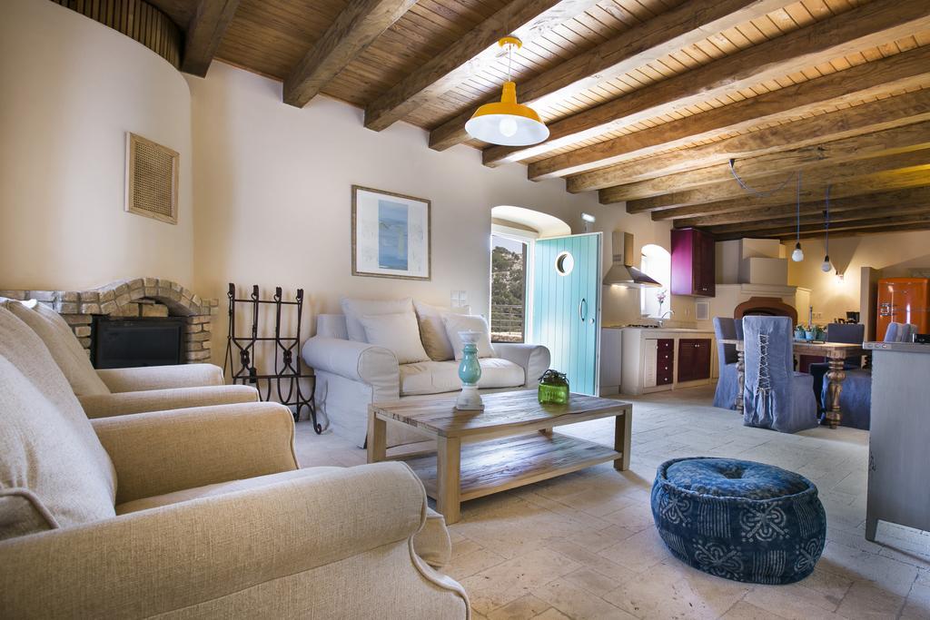 Iconic Villas - Villa Vada Agia Efimia Habitación foto
